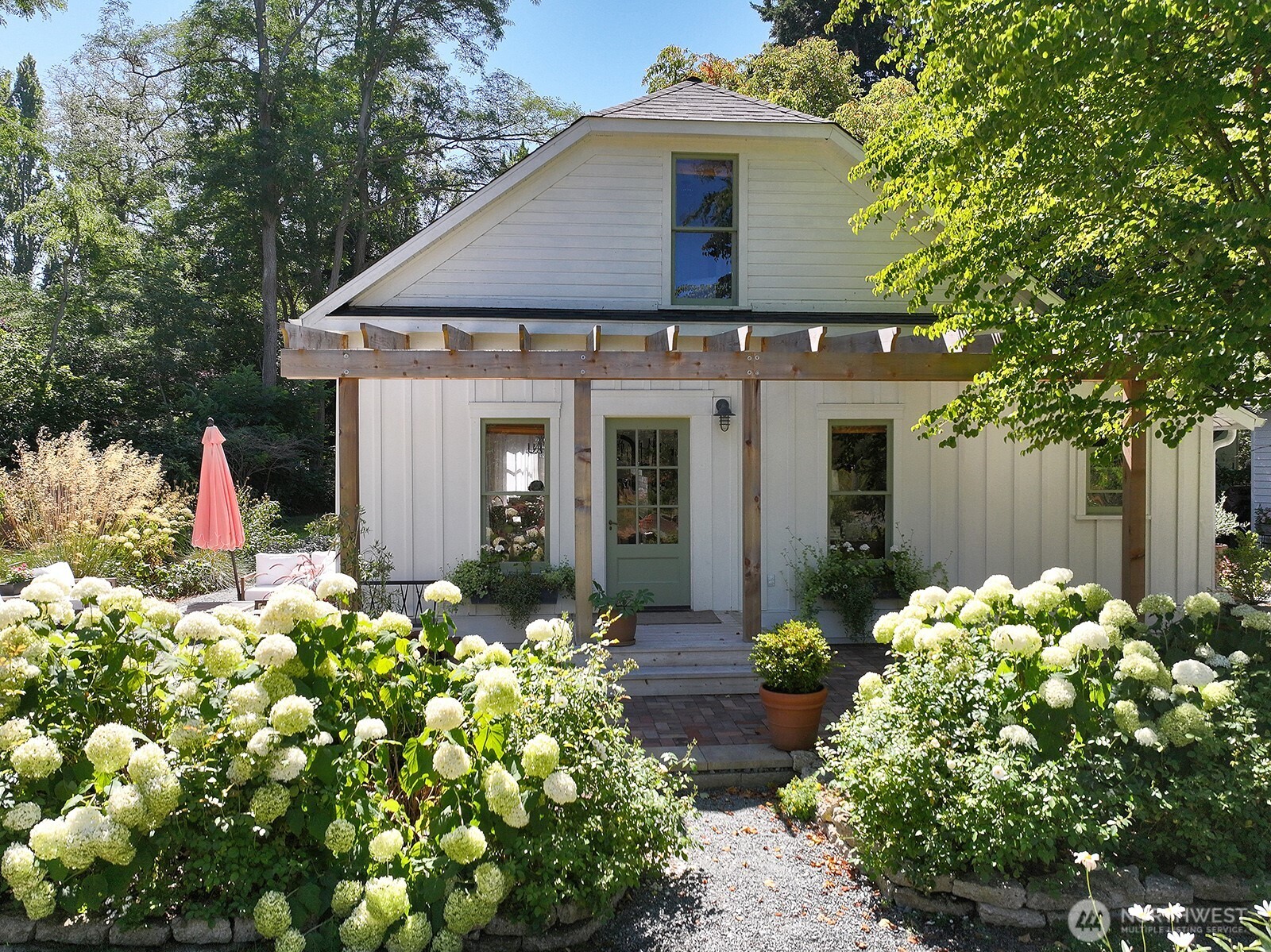847 Saratoga Road Property Photo 1