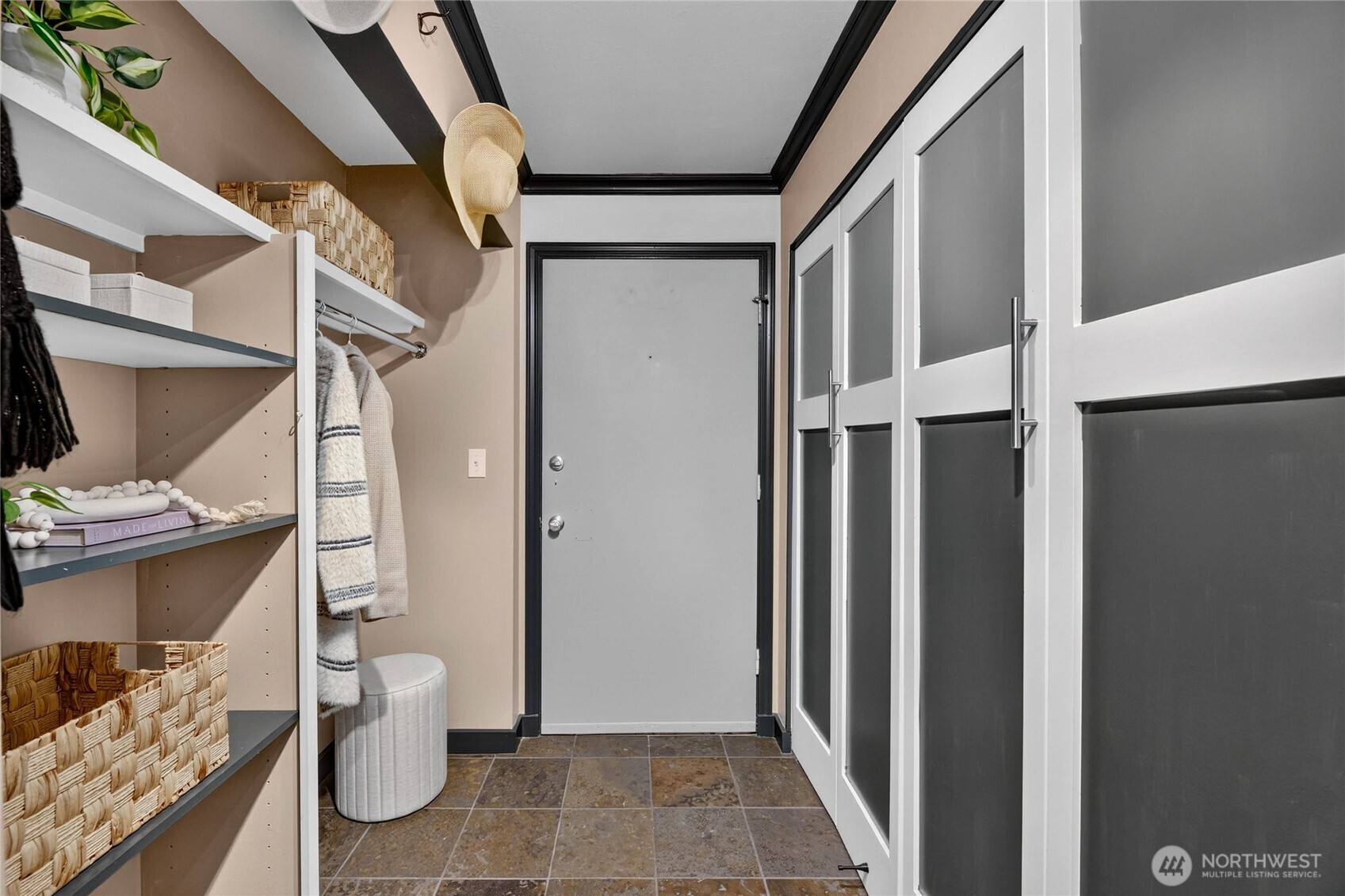 1616 41st Avenue 305 Property Photo 4