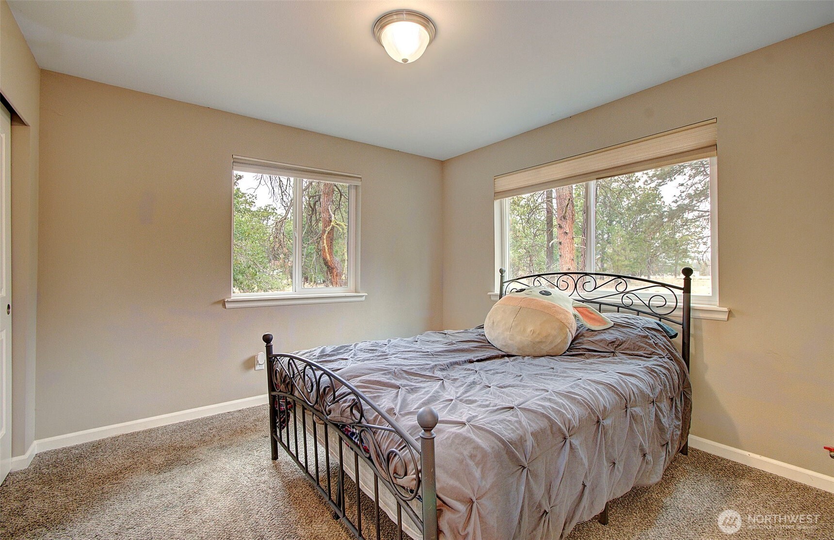 80 Sara View Drive Property Photo 10
