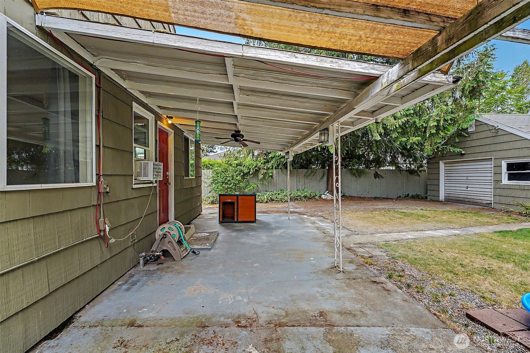 8816 A Street Property Photo 15
