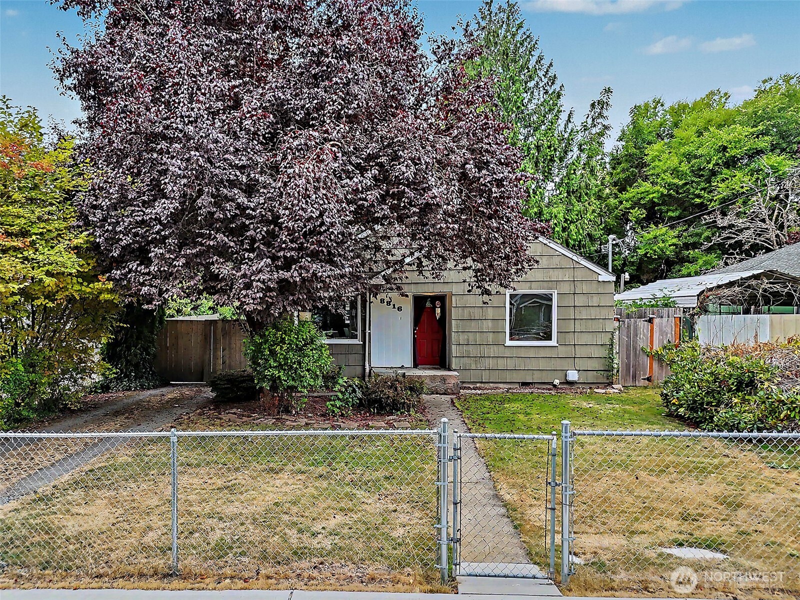 8816 A Street Property Photo 18