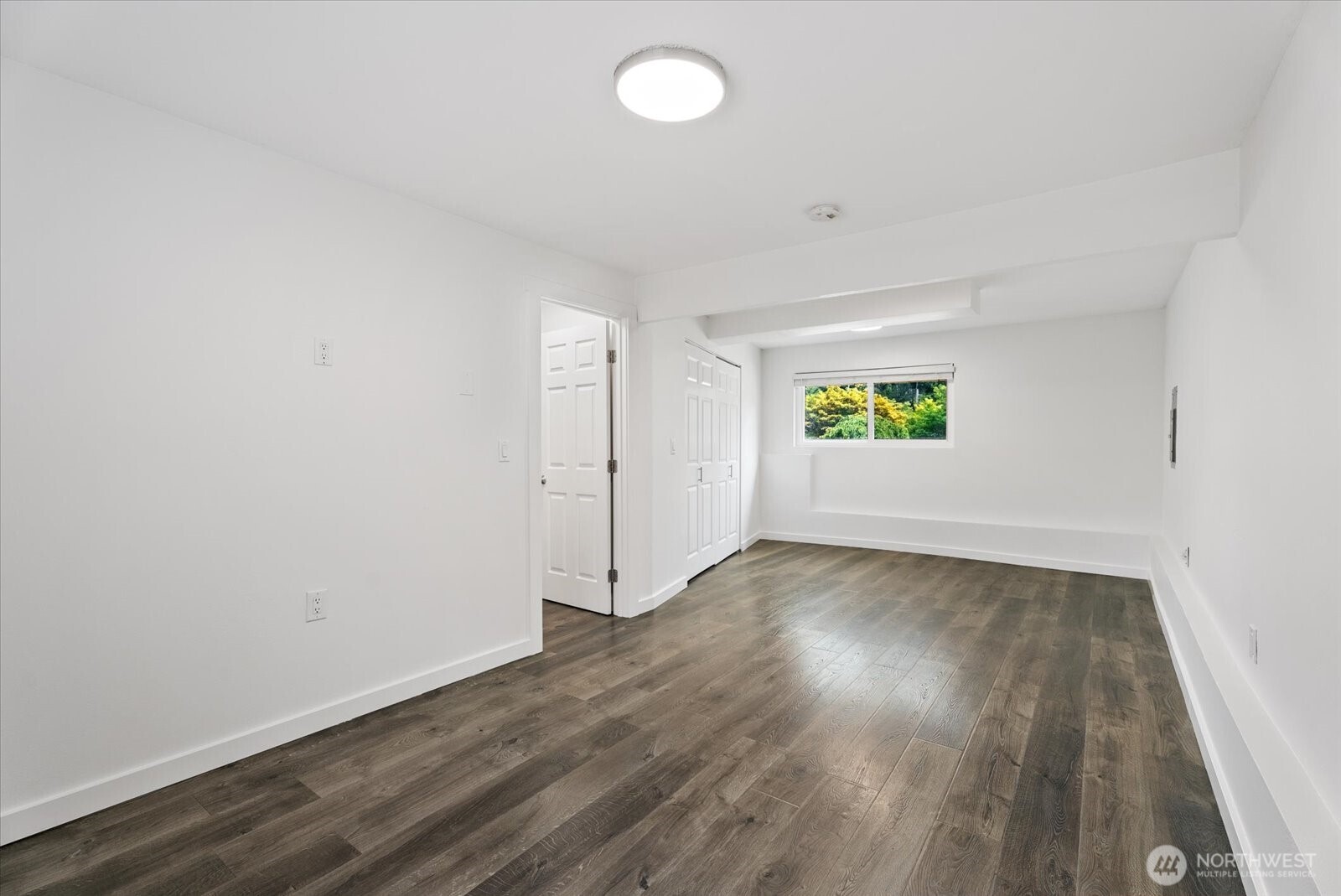 12808 Military Road Property Photo 18