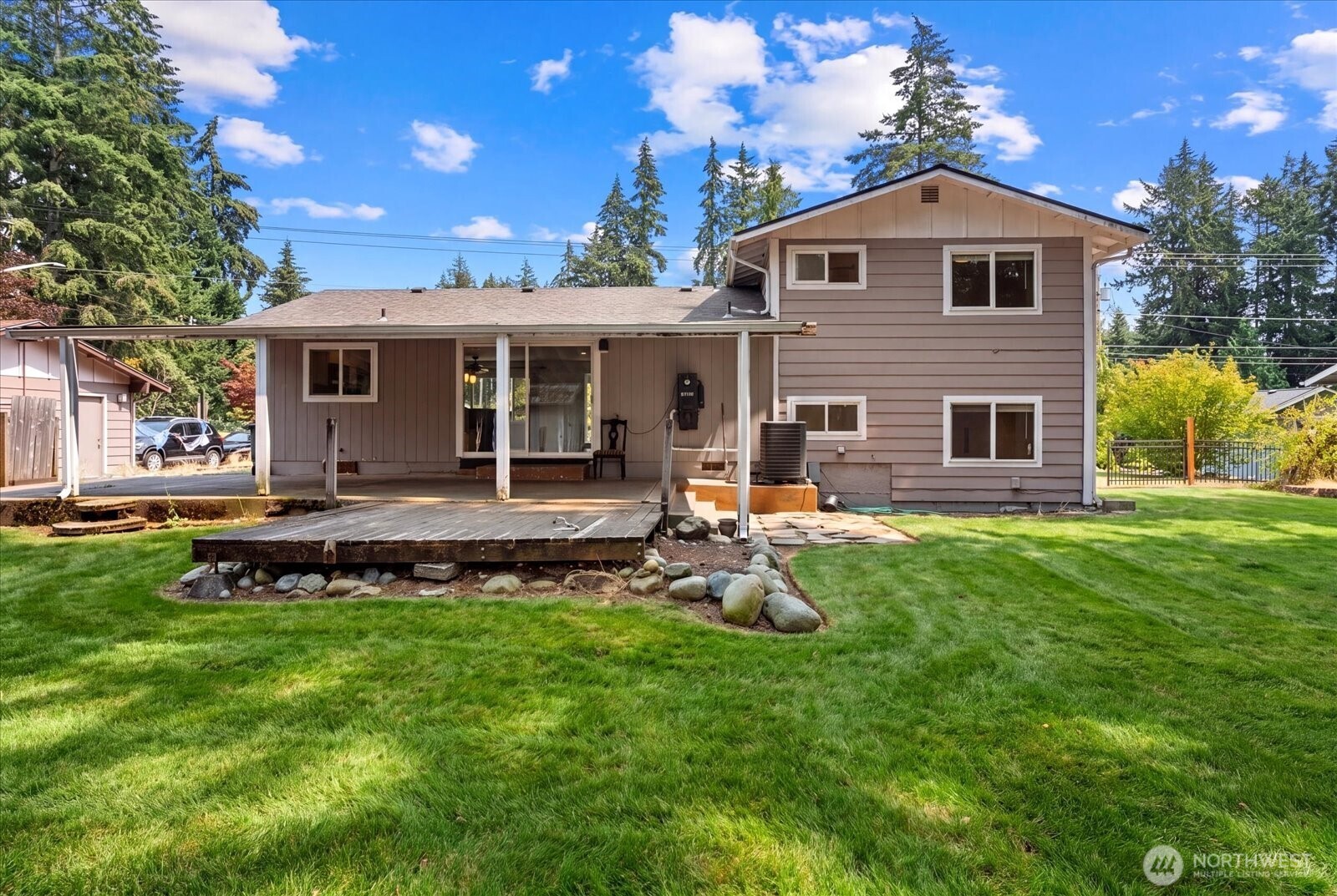 12808 Military Road Property Photo 22