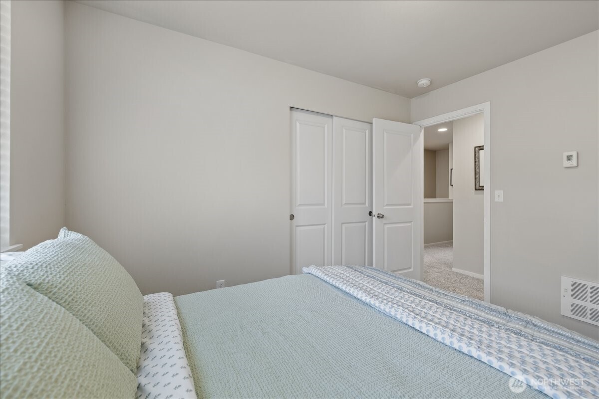 16526 2nd Avenue Property Photo 23