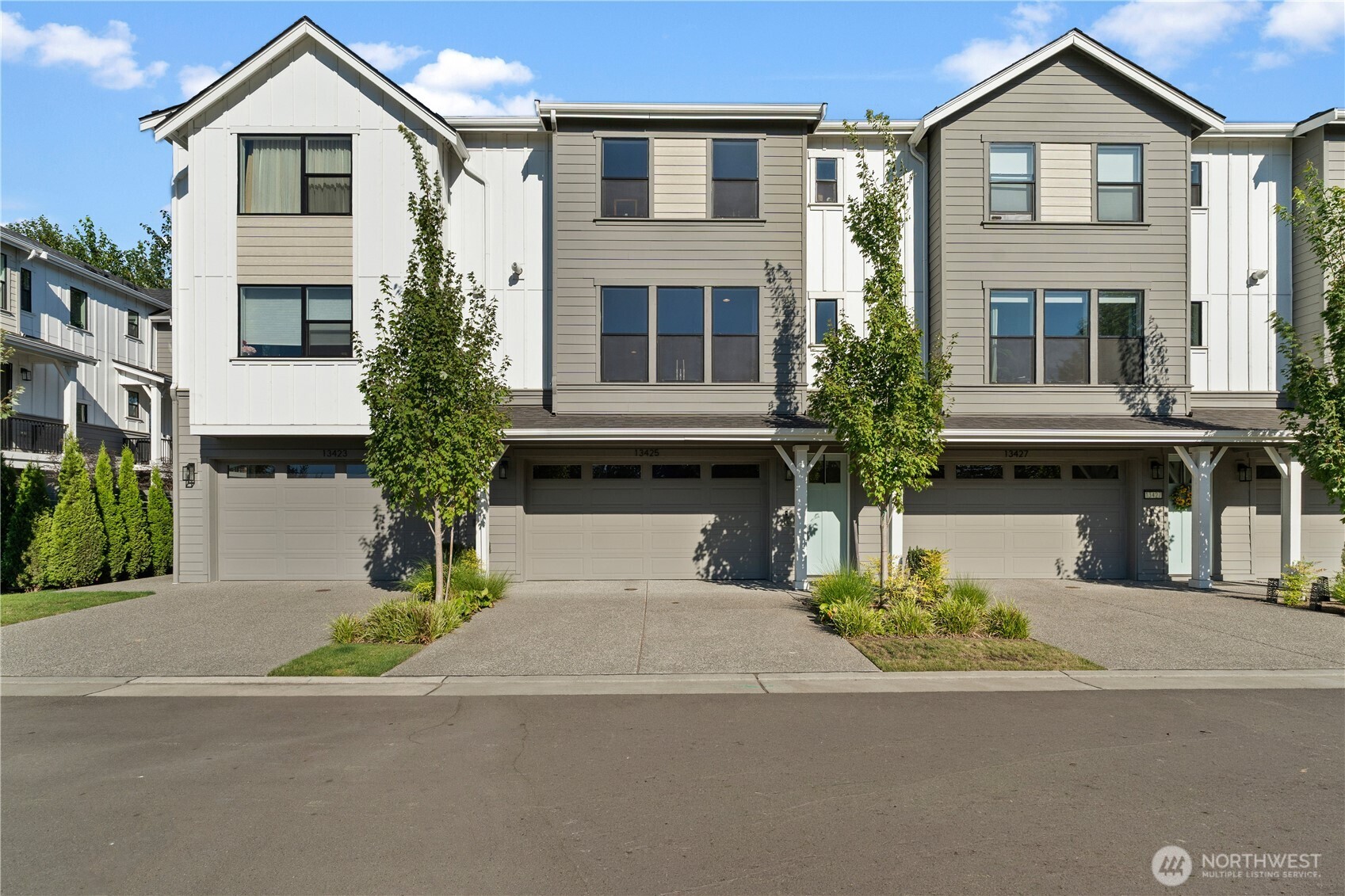 13425 35th Drive Property Photo 1