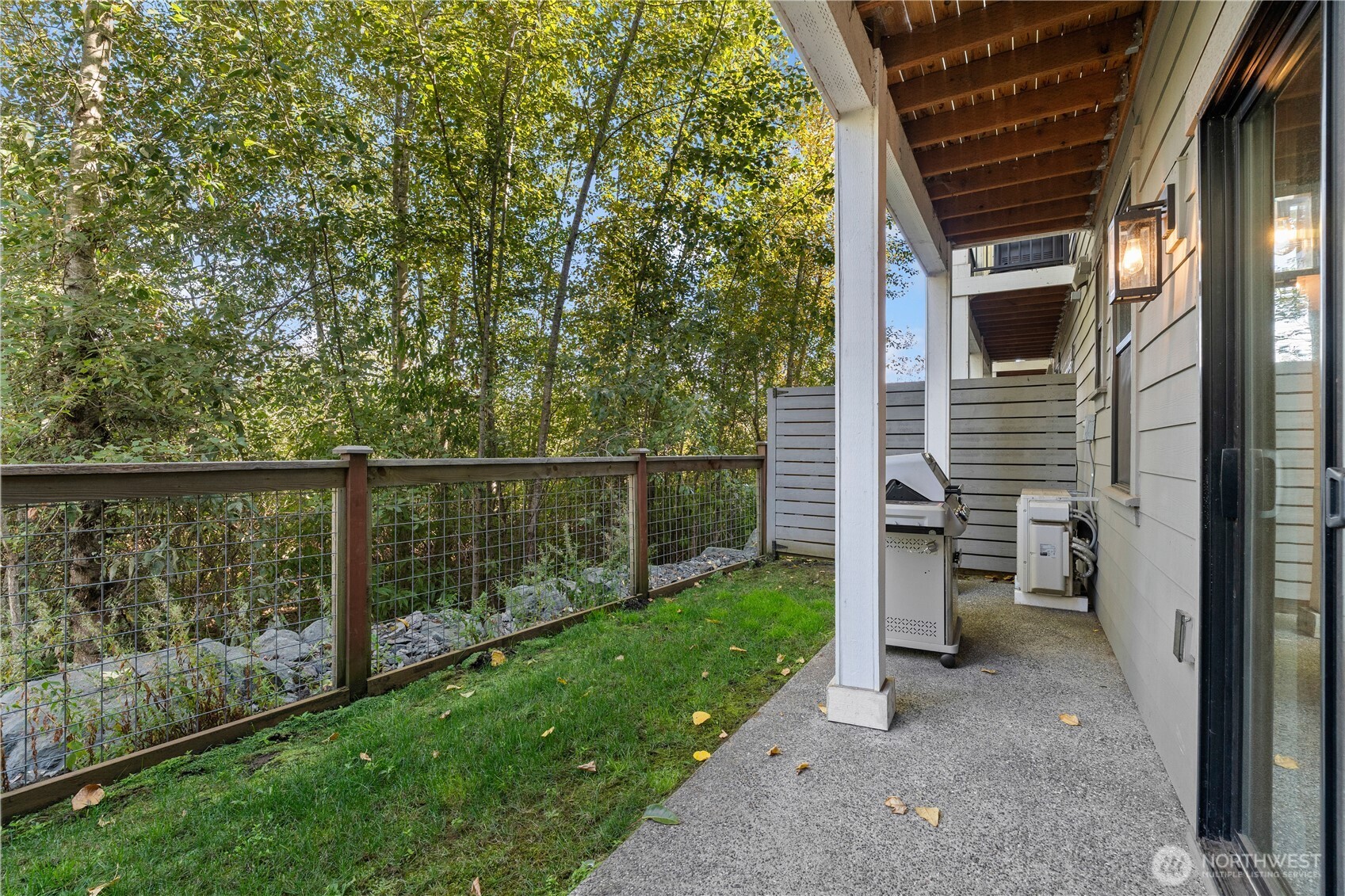13425 35th Drive Property Photo 7