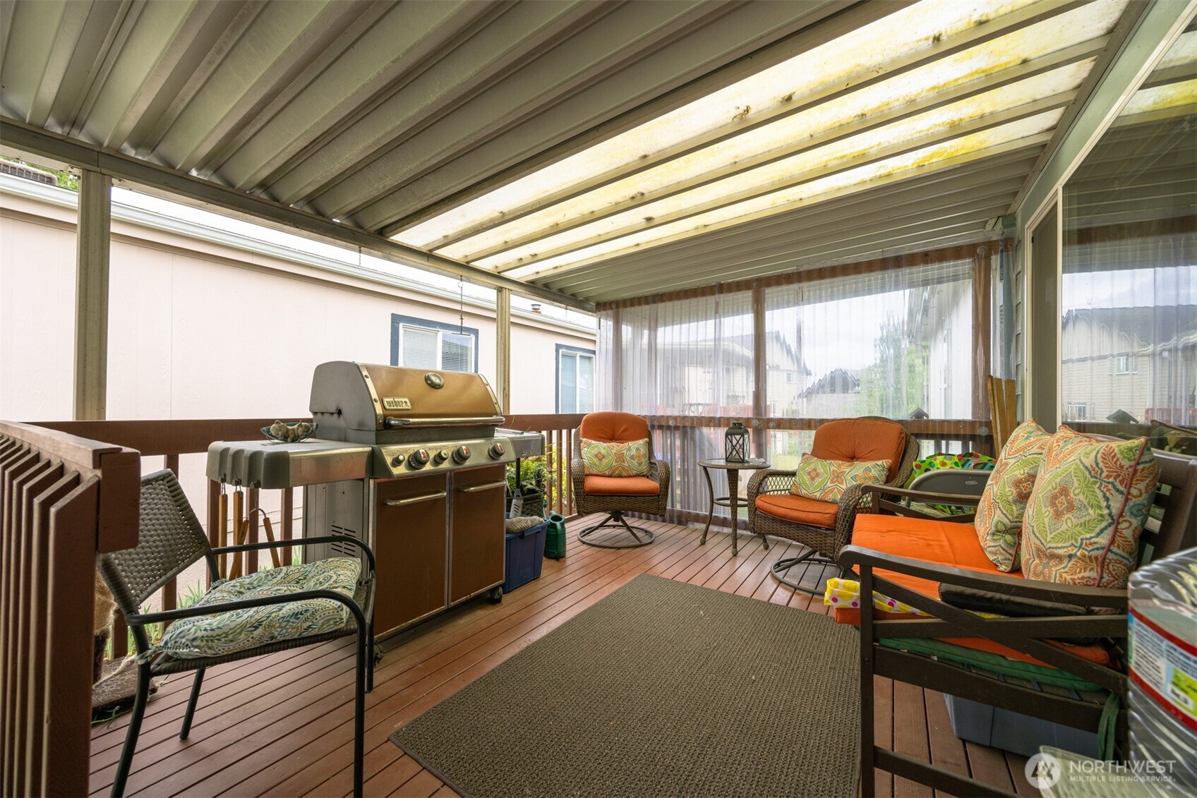 380 E Pole Road 6 Property Photo 4