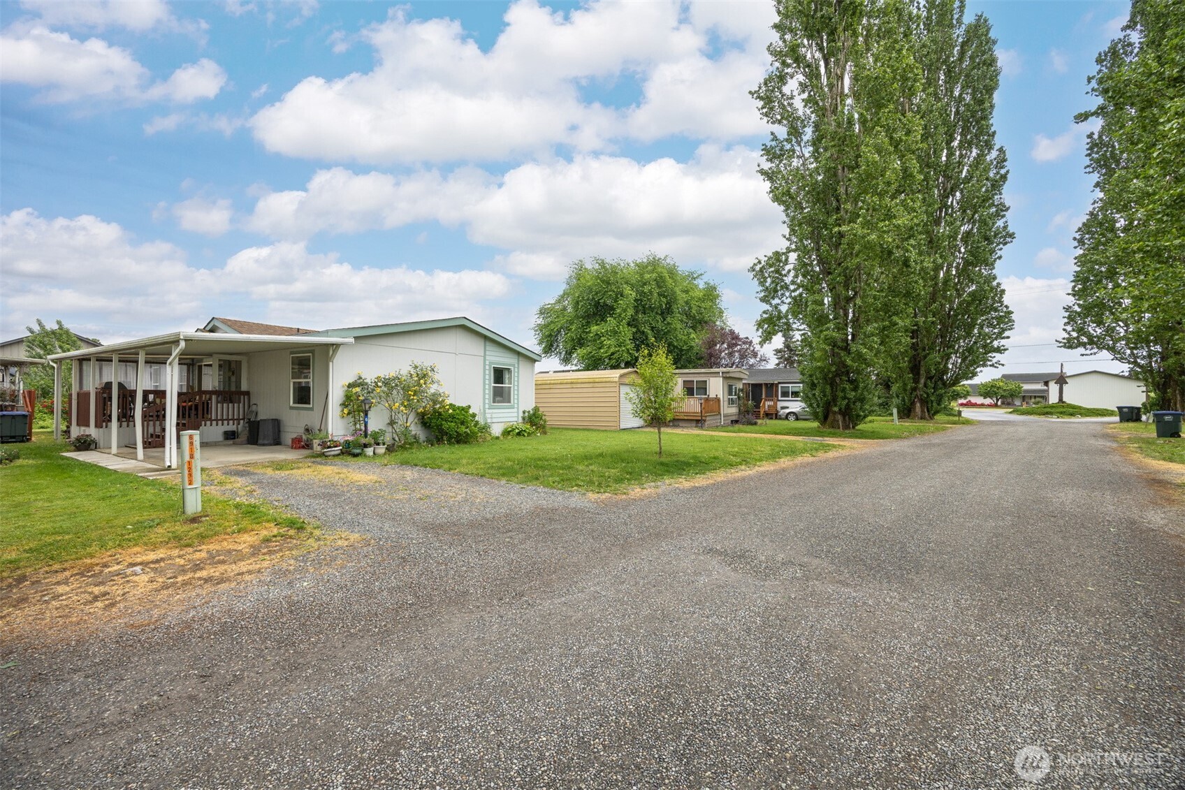 380 E Pole Road 6 Property Photo 40