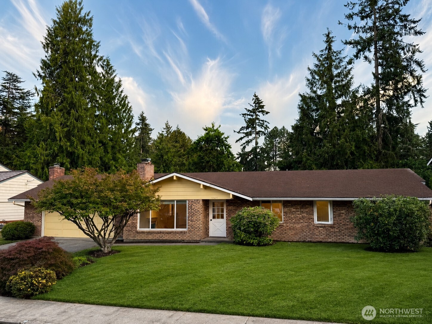 17421 NE 11th Street Property Photo 1