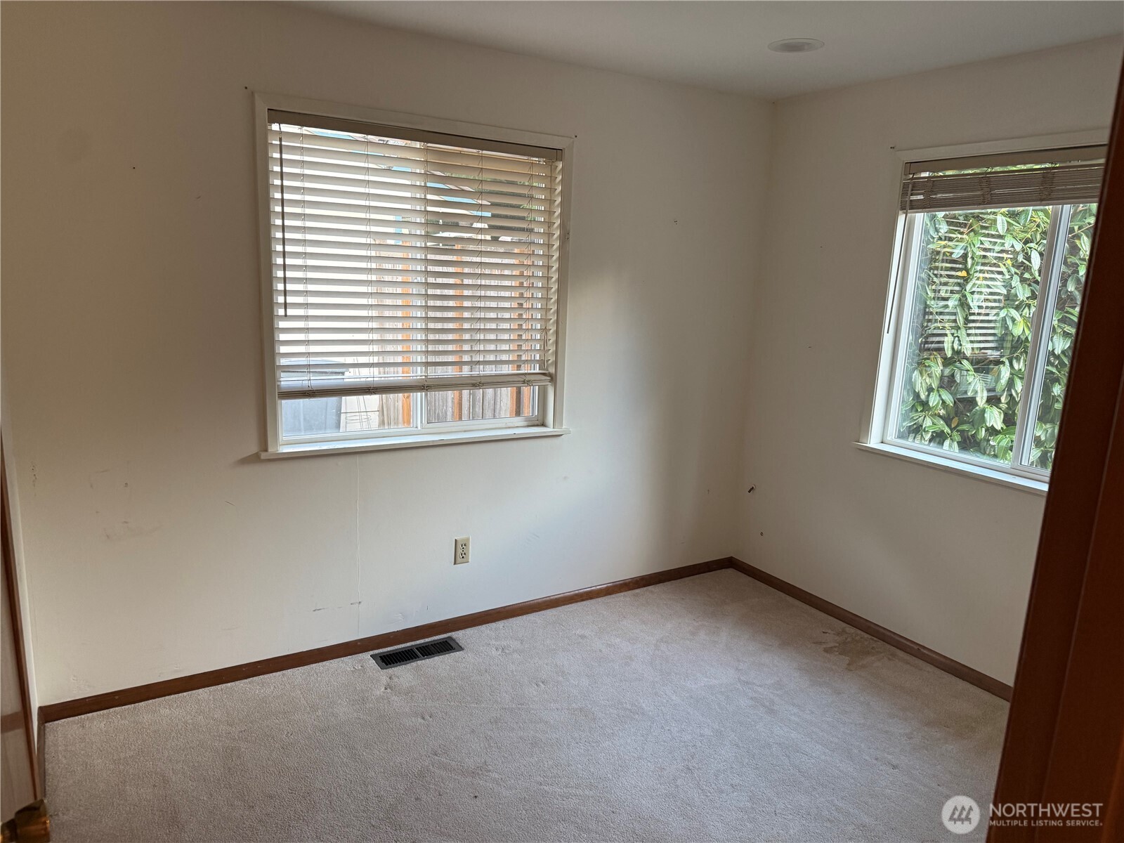 17421 Ne 11th Street Property Photo 33