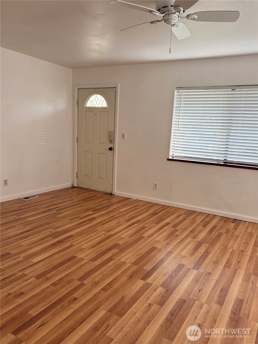 8711 Lawndale Avenue Property Photo 4