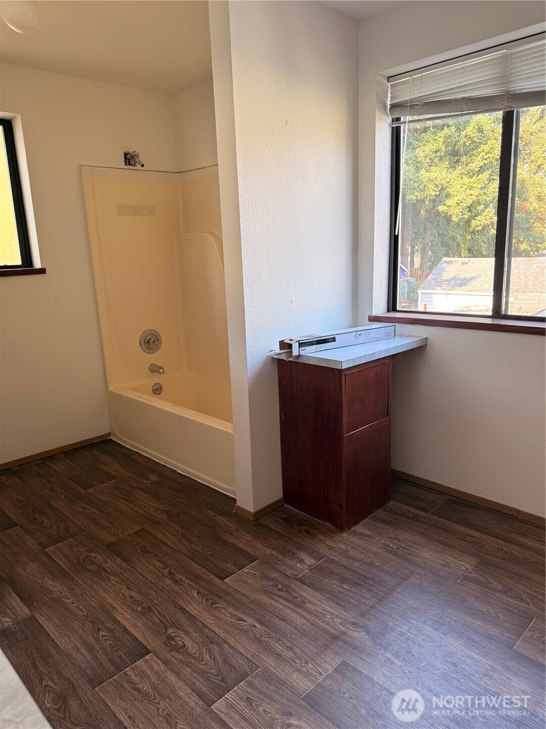 8711 Lawndale Avenue Property Photo 18