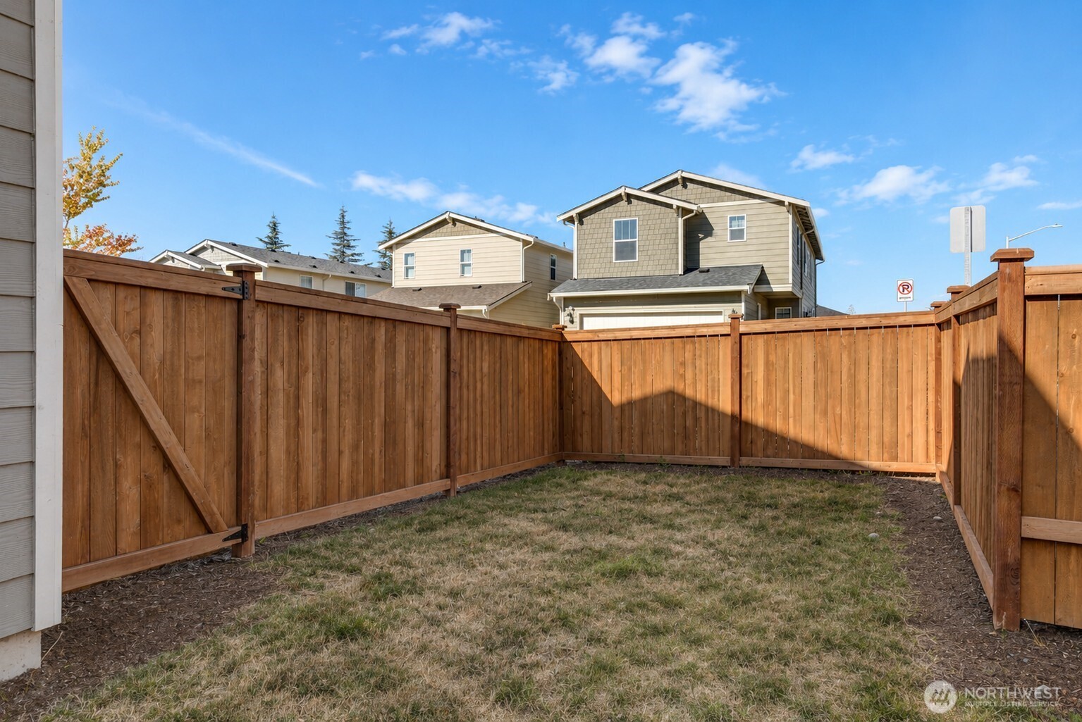 4924 87th Drive Property Photo 15