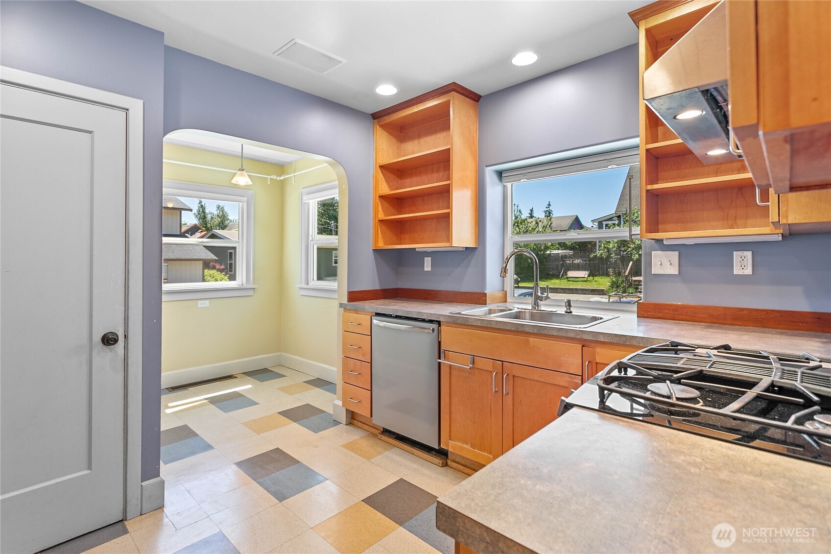 1912 Mill Avenue Property Photo 8