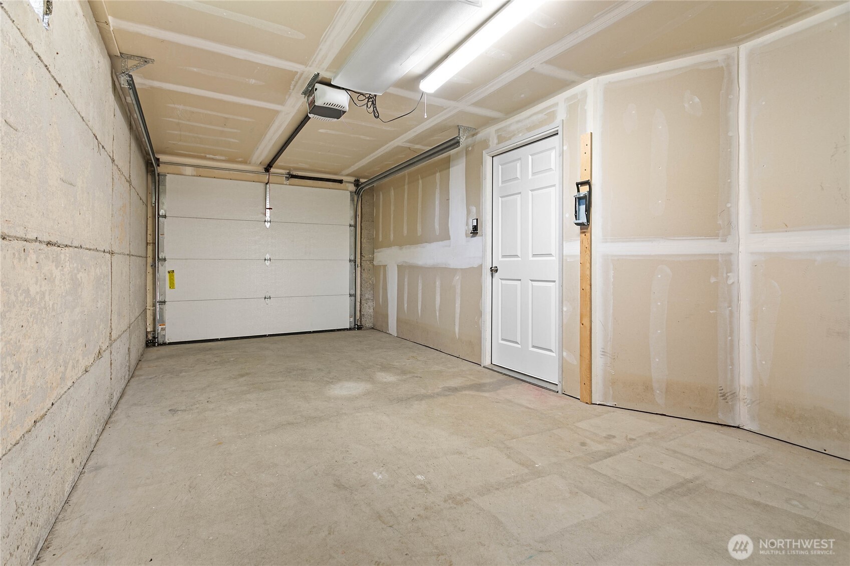 1912 Mill Avenue Property Photo 23