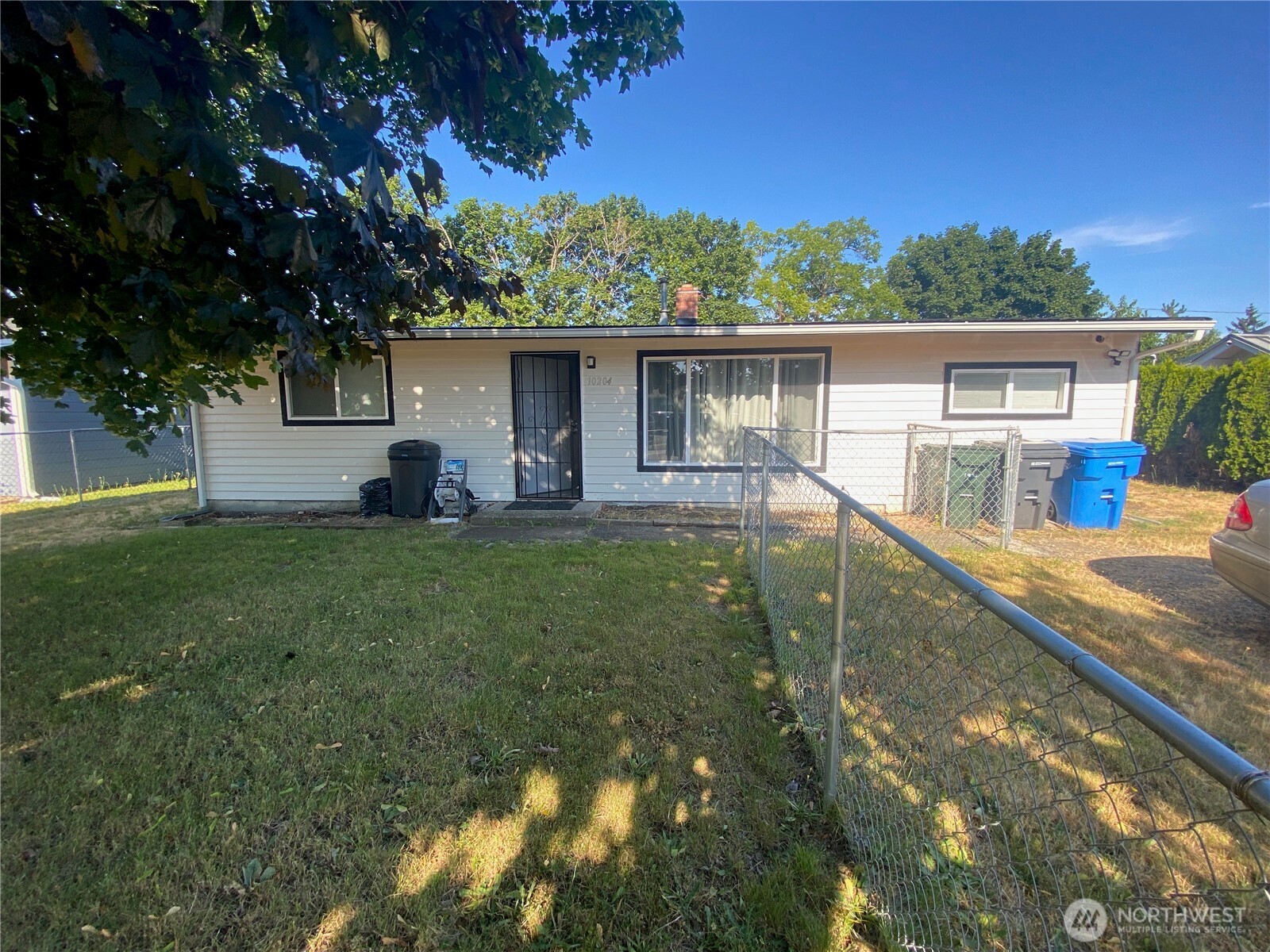 10204 47th Avenue Property Photo 1