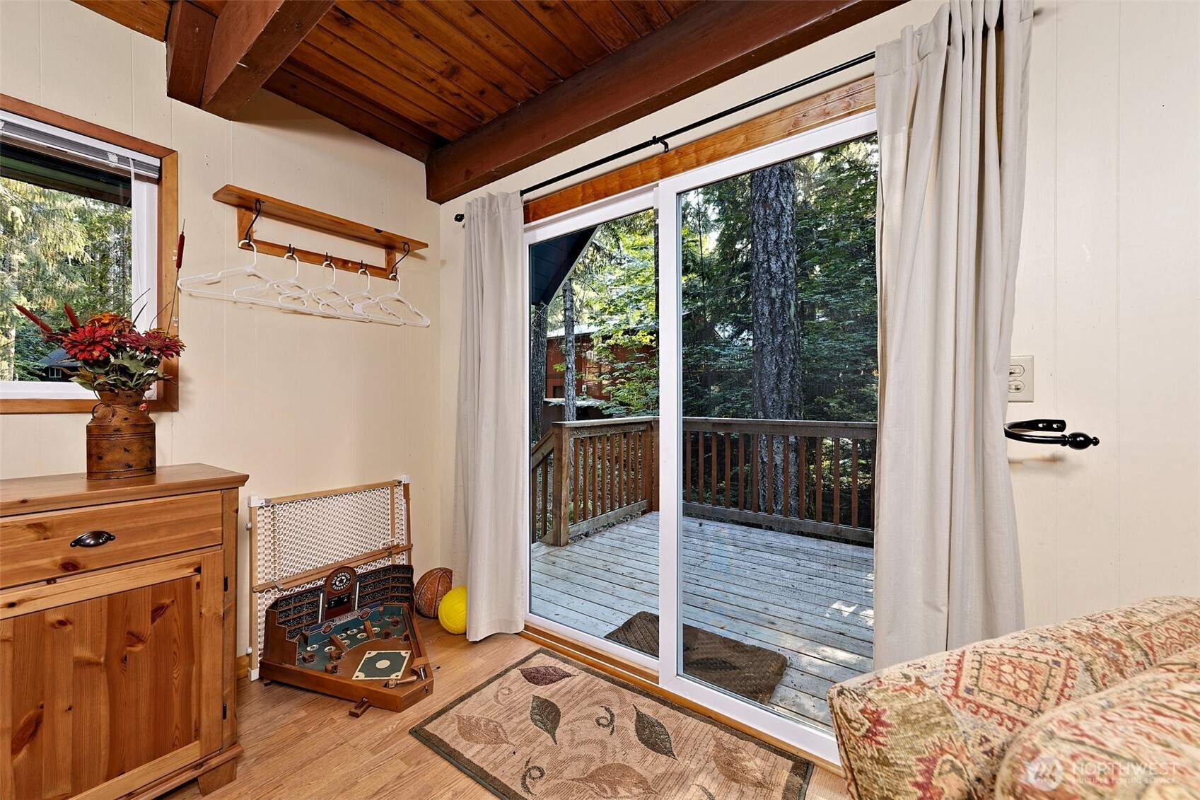 331 N Wynoochee Drive Property Photo 11