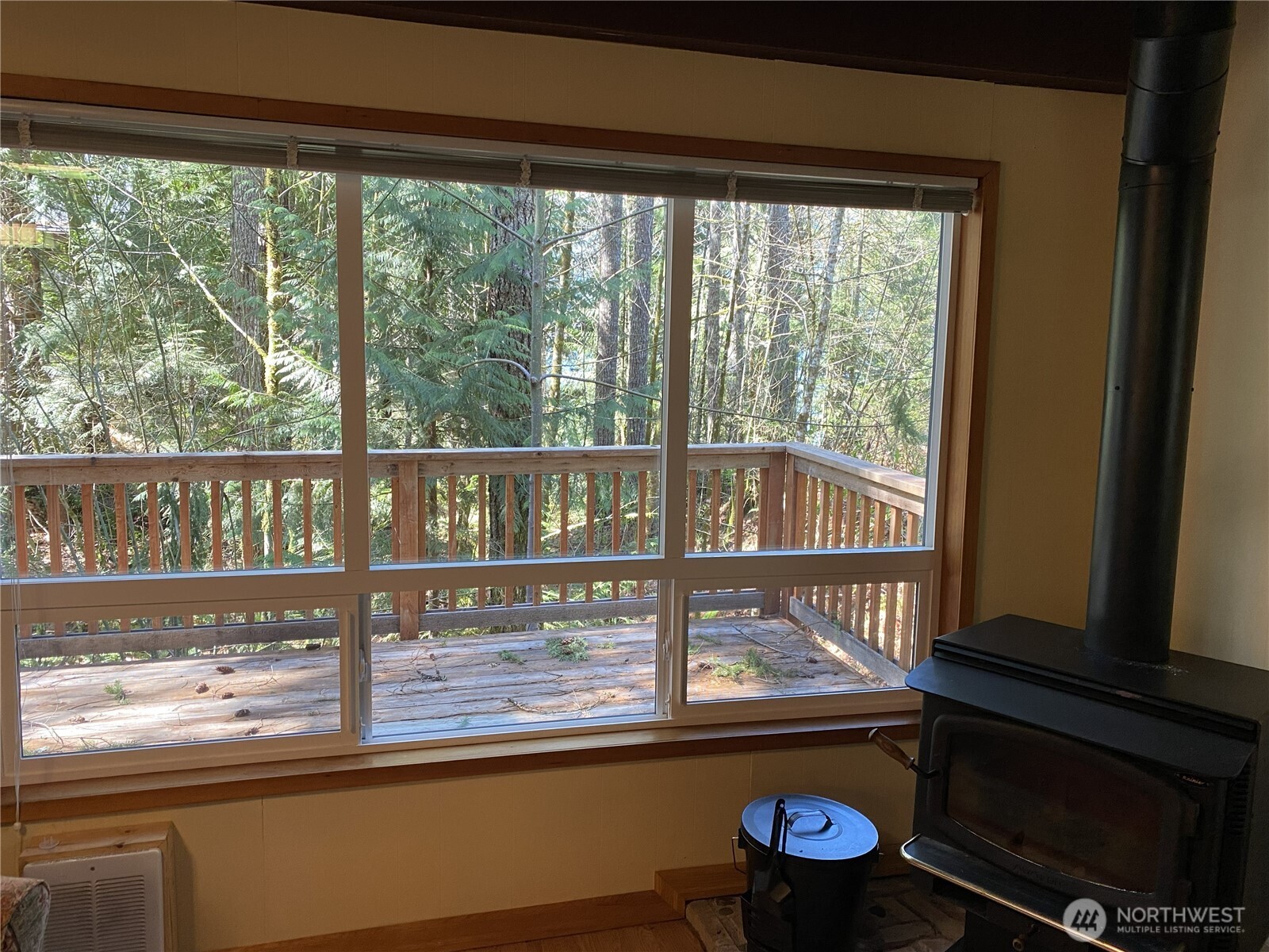331 N Wynoochee Drive Property Photo 12