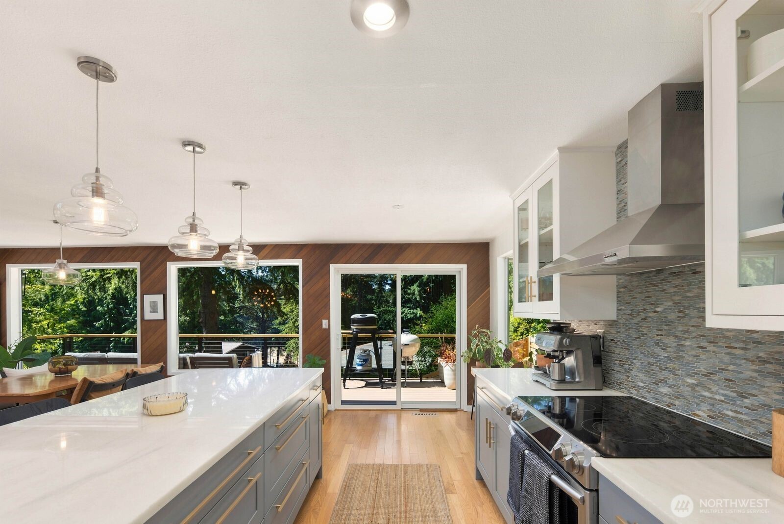 13917 16th Place Property Photo 11