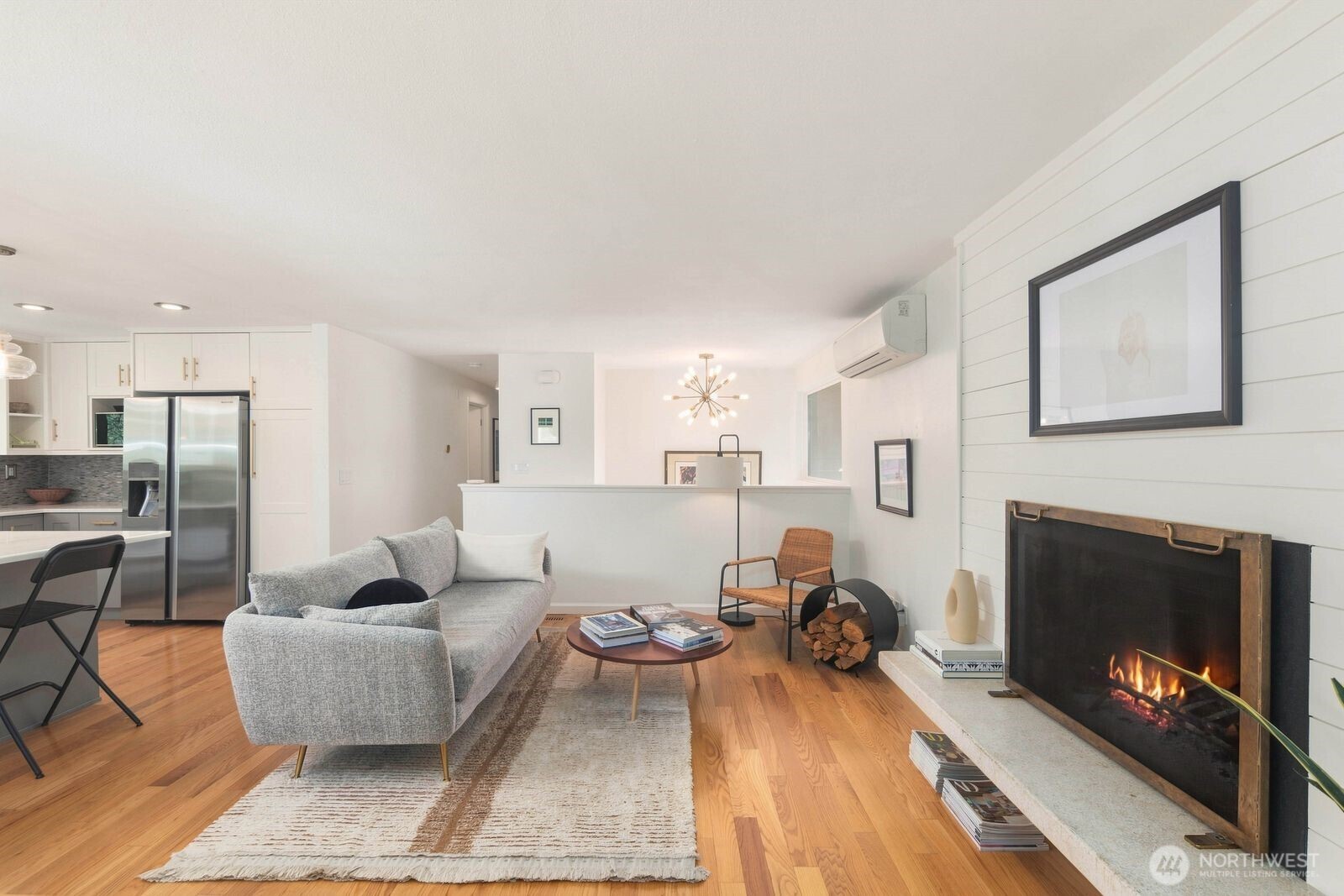 13917 16th Place Property Photo 13