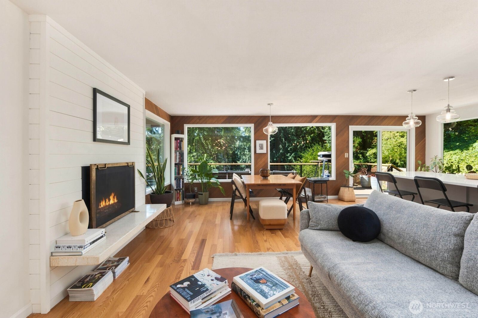 13917 16th Place Property Photo 14