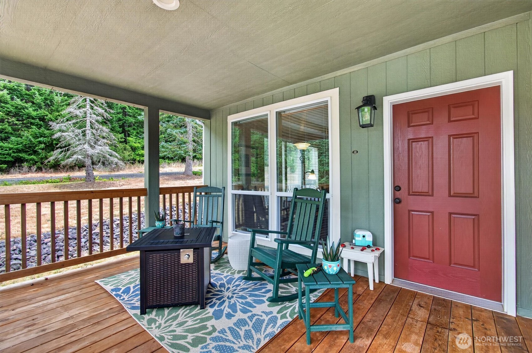 453 Haywire Road Property Photo 4