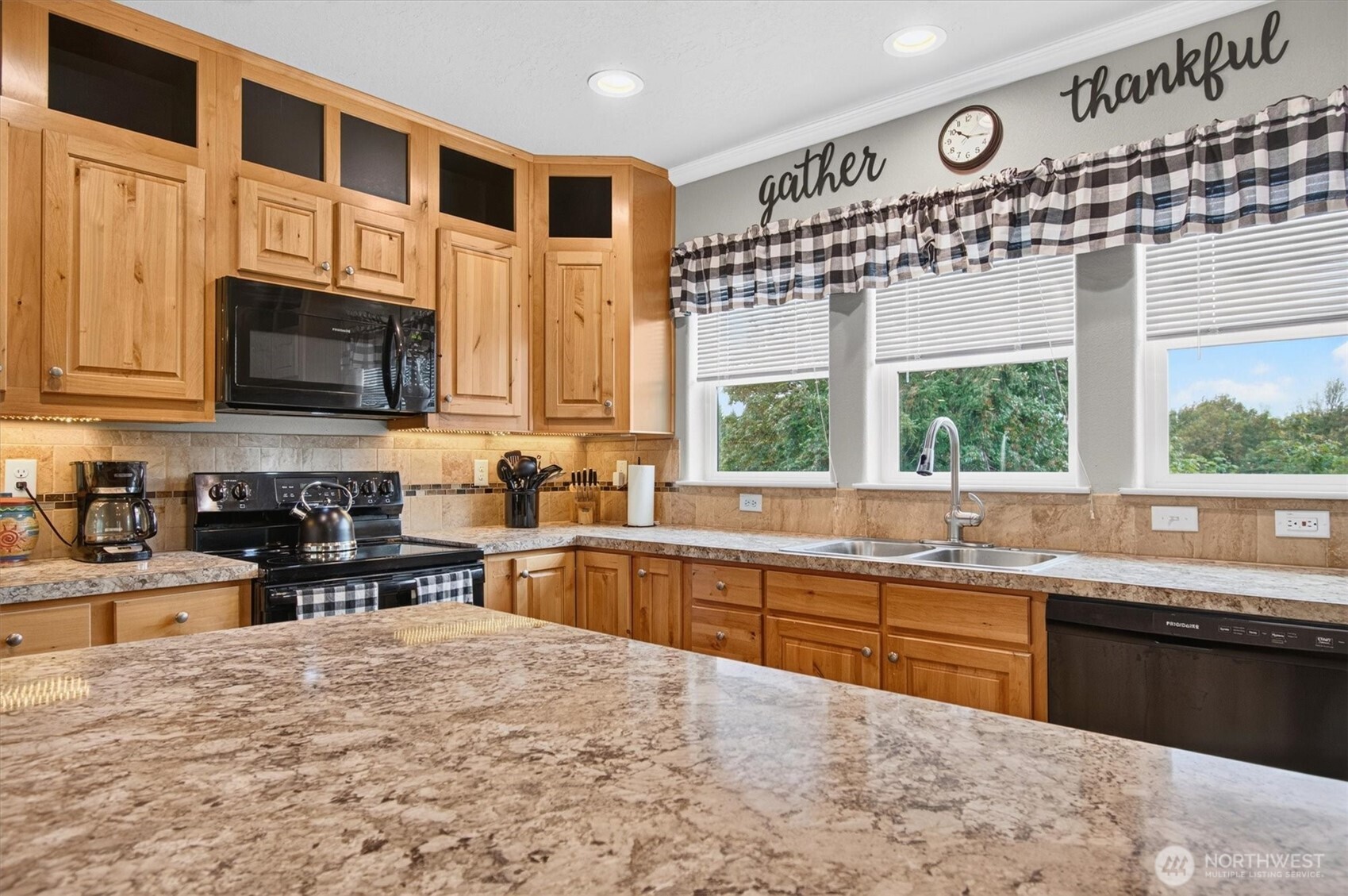 453 Haywire Road Property Photo 11