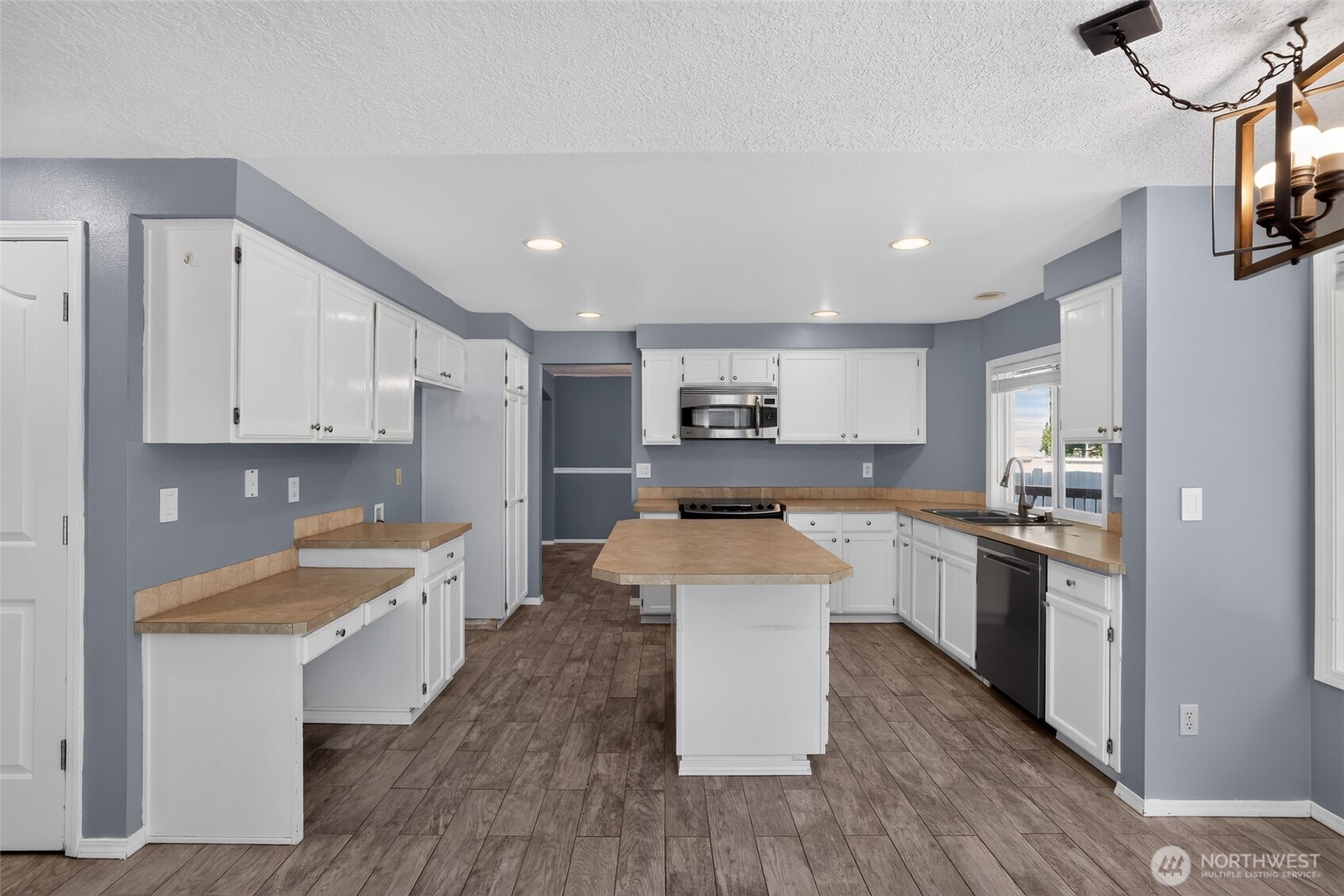 2019 Se 160th Place Property Photo 9