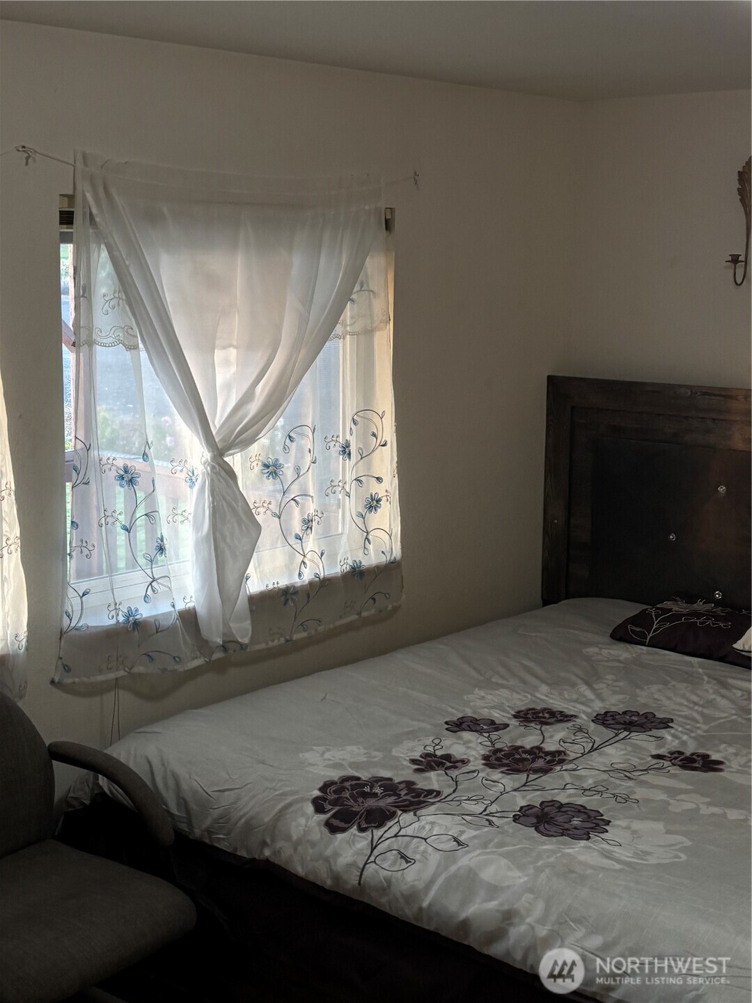 415 Spring Circle Property Photo 5