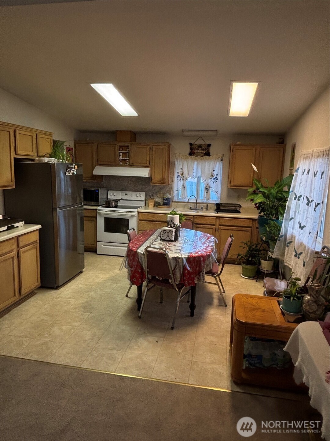 415 Spring Circle Property Photo 14