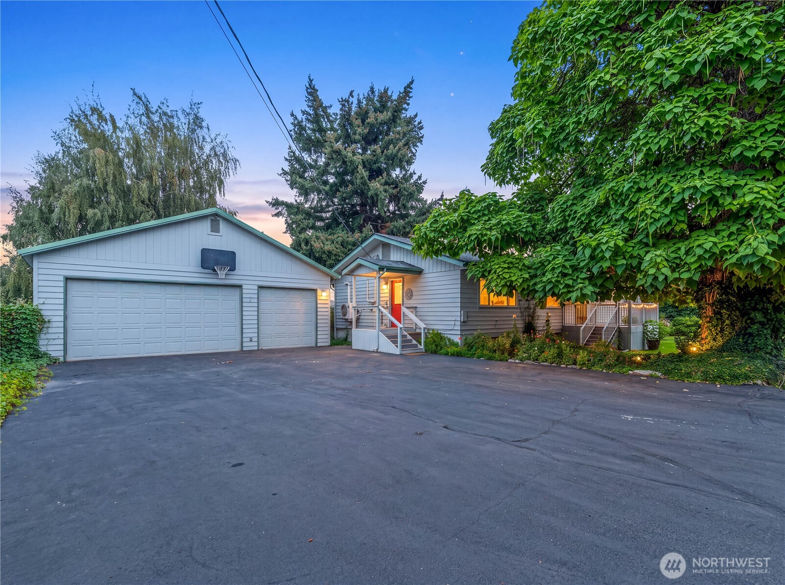 1216 4th Street Property Photo 3