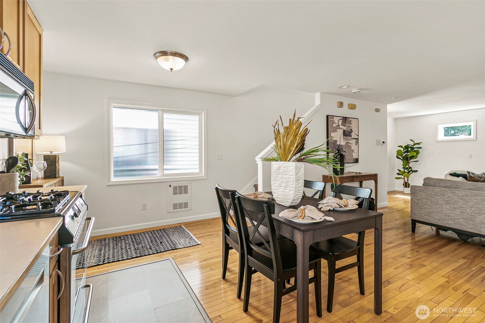 158 15th Avenue B Property Photo 7