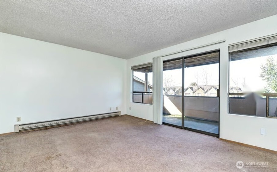 5916 California Avenue Property Photo 8