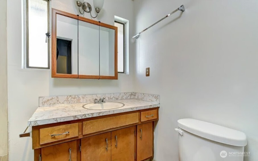 5916 California Avenue Property Photo 11