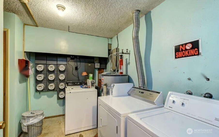5916 California Avenue Property Photo 14