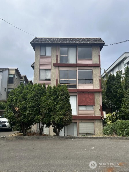 5916 California Avenue Property Photo 15