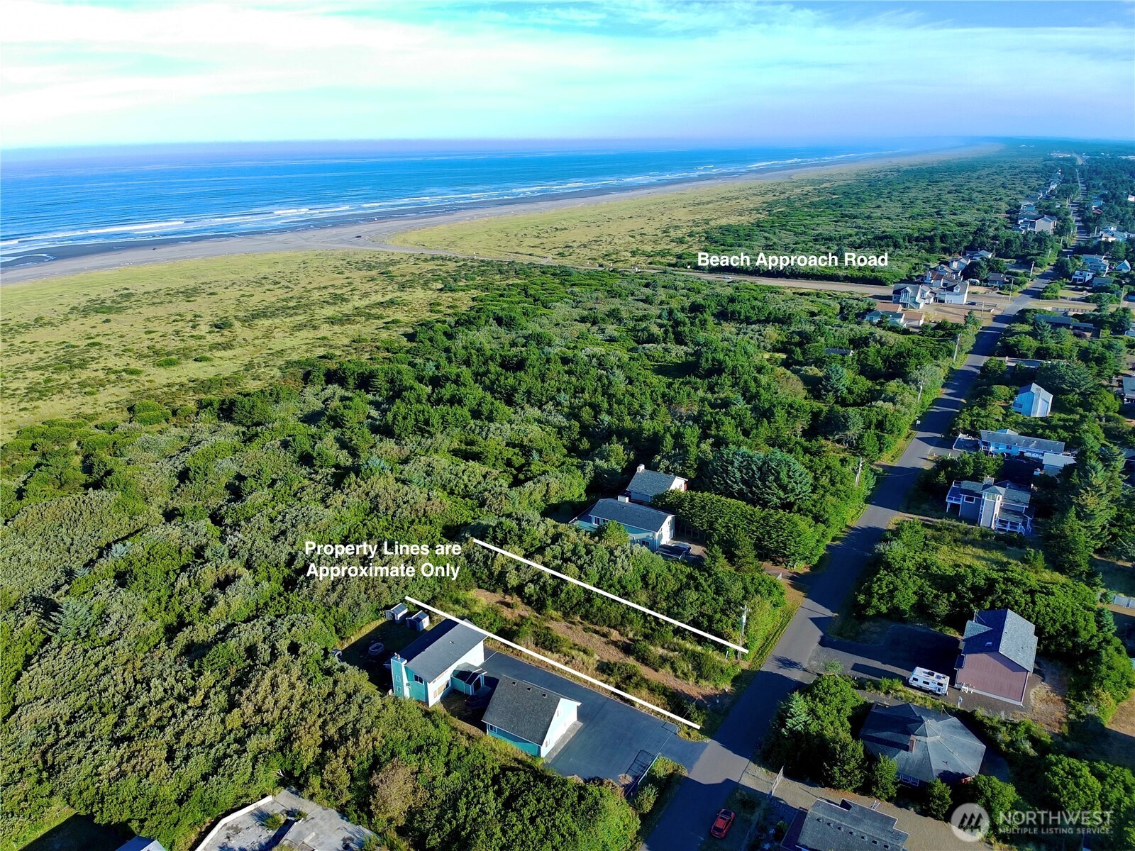 543 Sand Dune Avenue Property Photo 3