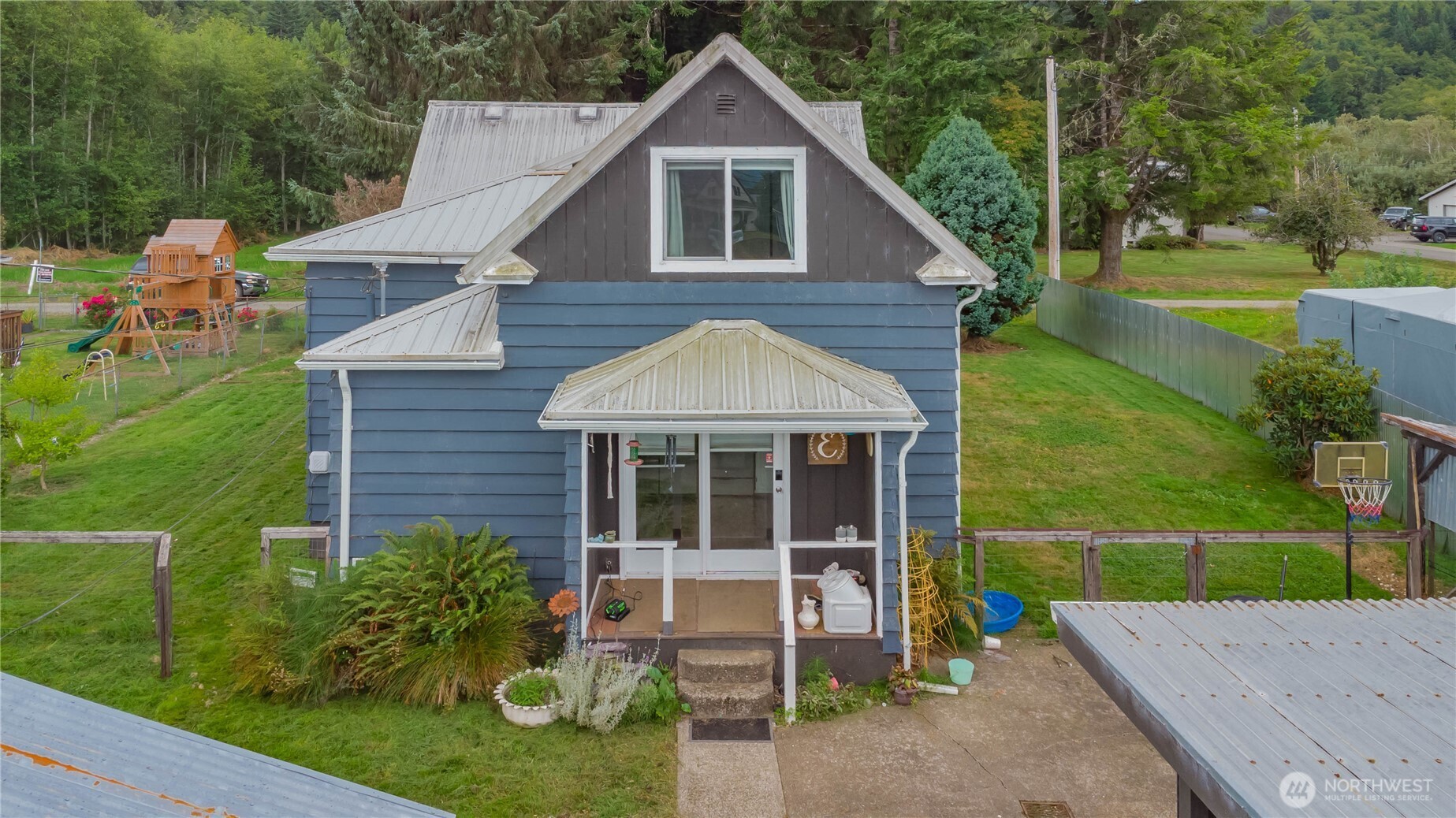 209 E Cowlitz Street Property Photo 29