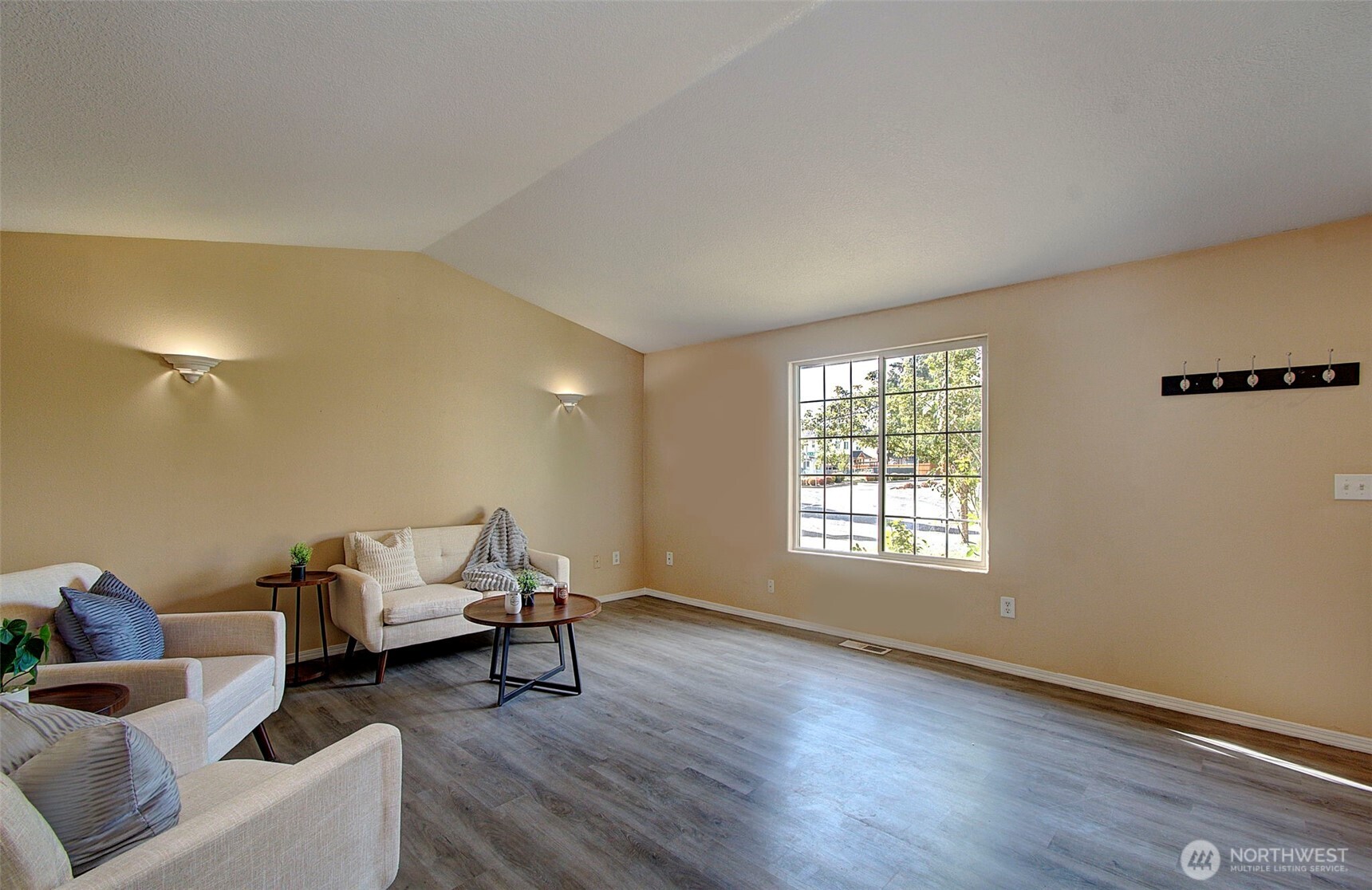 13726 Ne 32nd Circle Property Photo 6