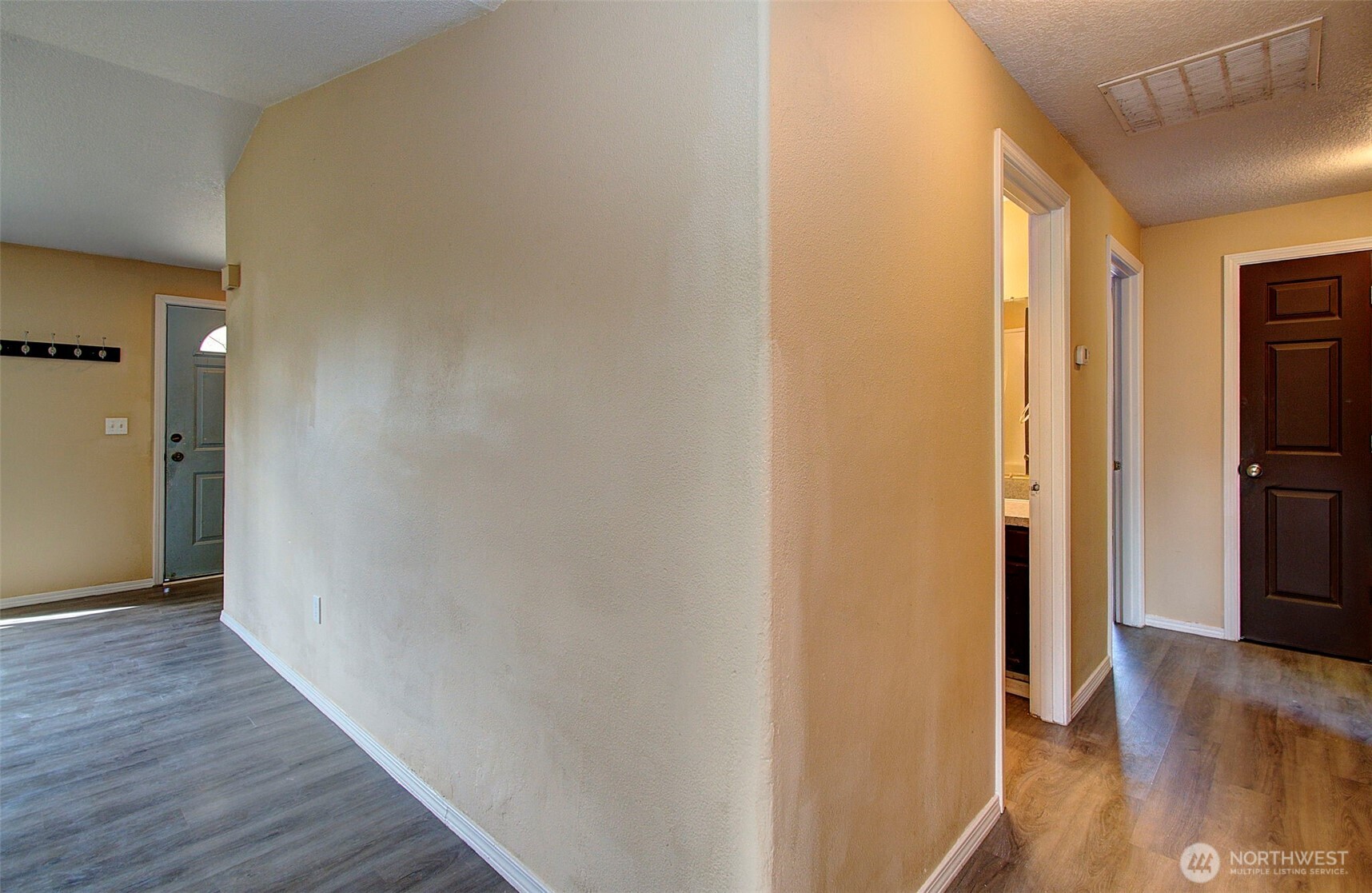 13726 Ne 32nd Circle Property Photo 7