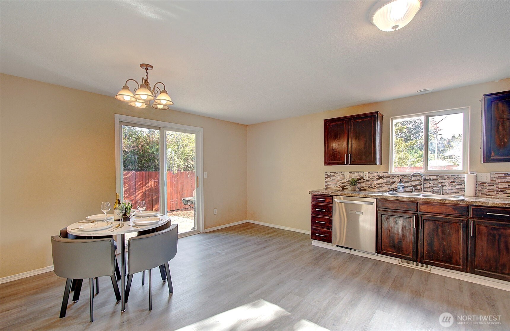 13726 Ne 32nd Circle Property Photo 8