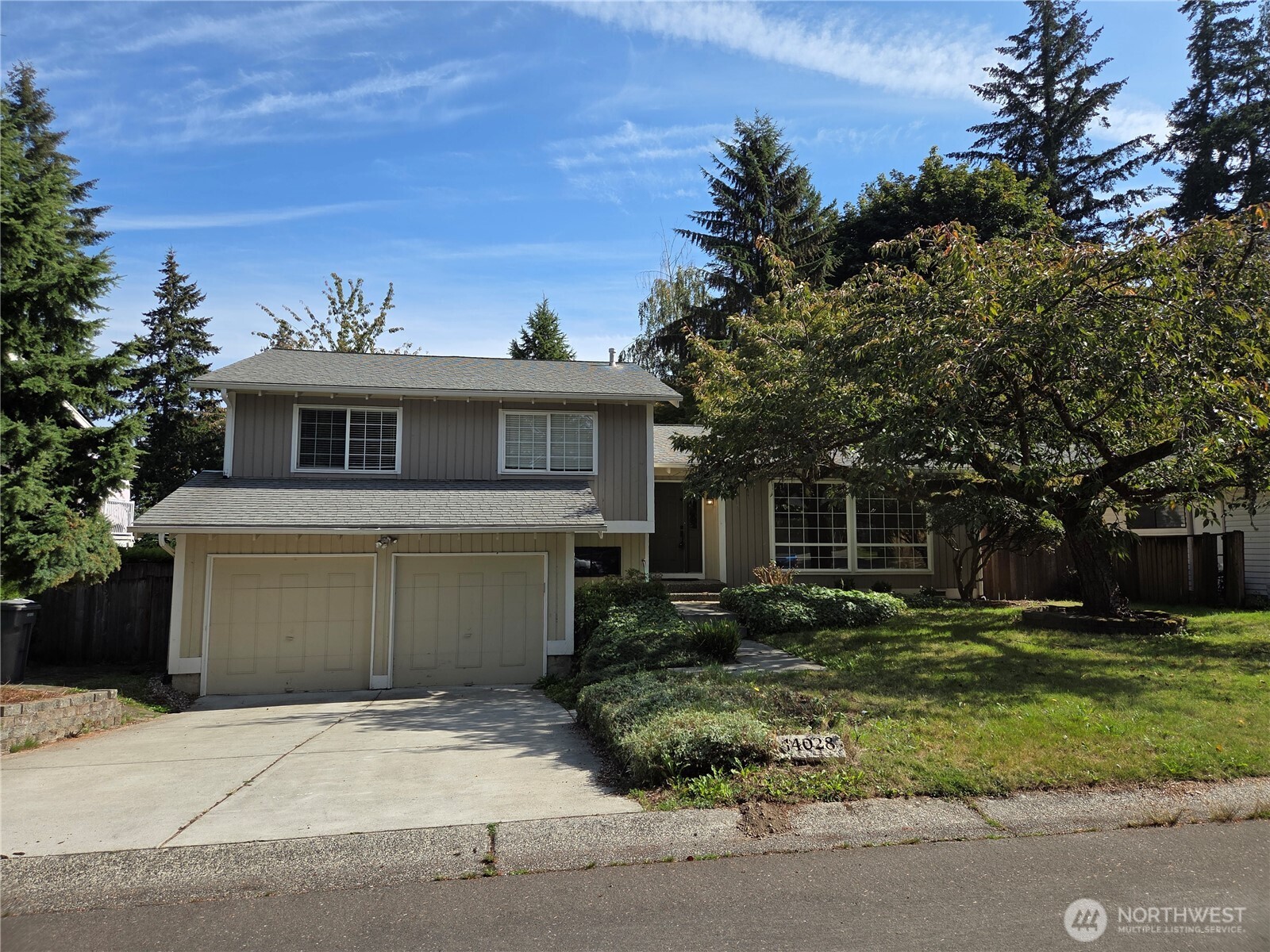 14028 92nd Place Property Photo 1