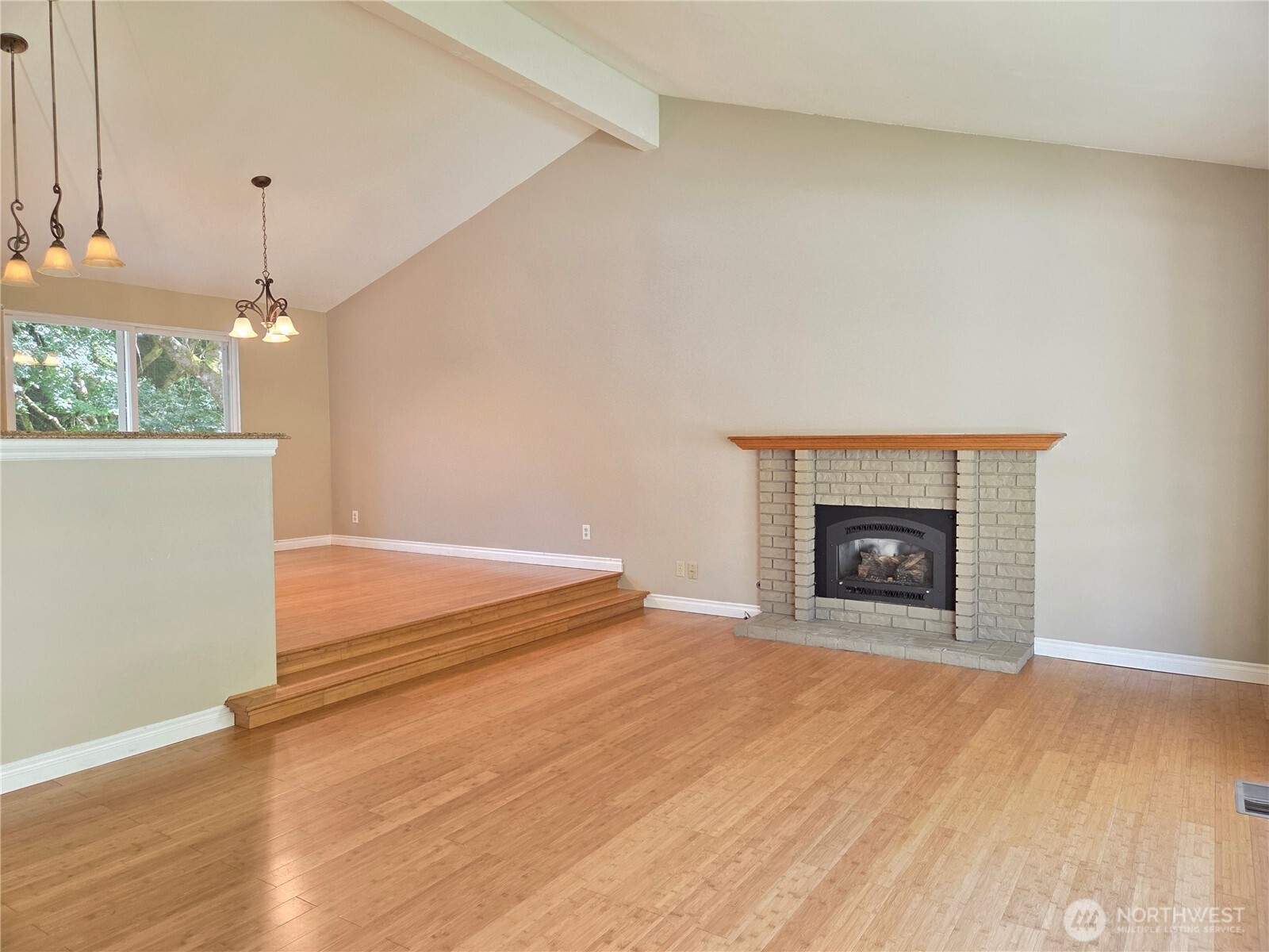 14028 92nd Place Property Photo 4