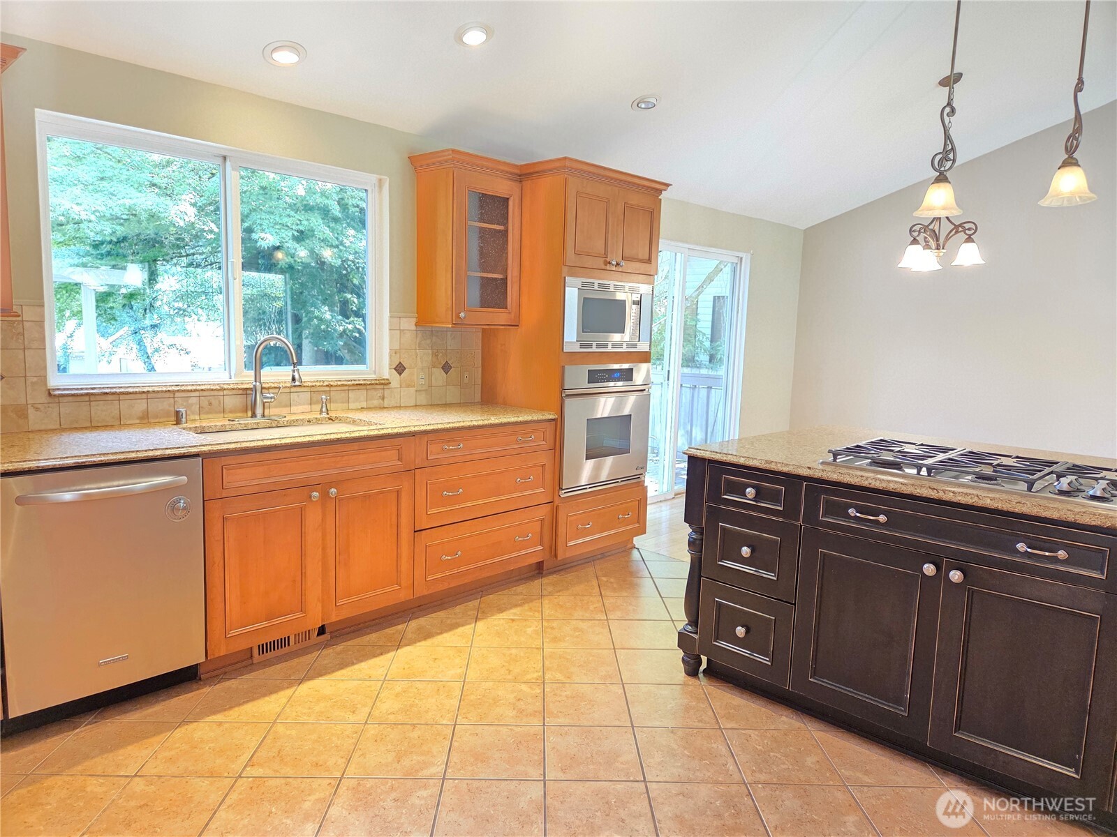 14028 92nd Place Property Photo 9