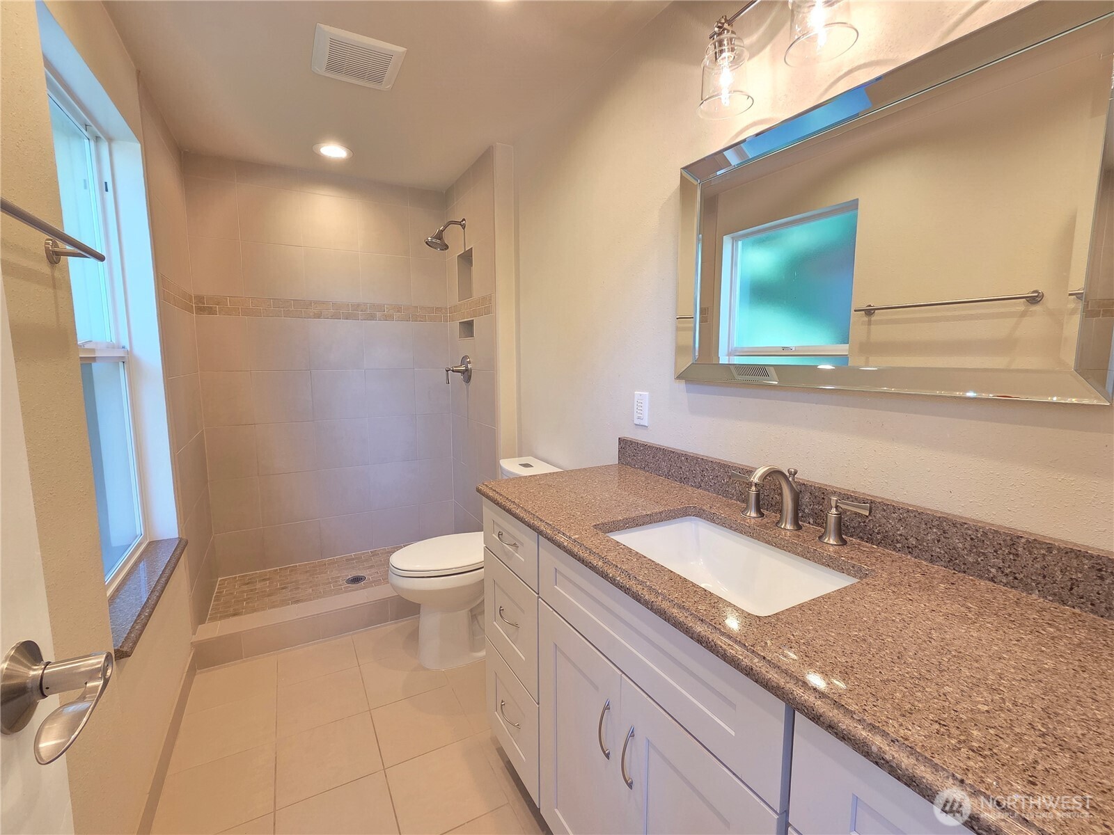 14028 92nd Place Property Photo 18