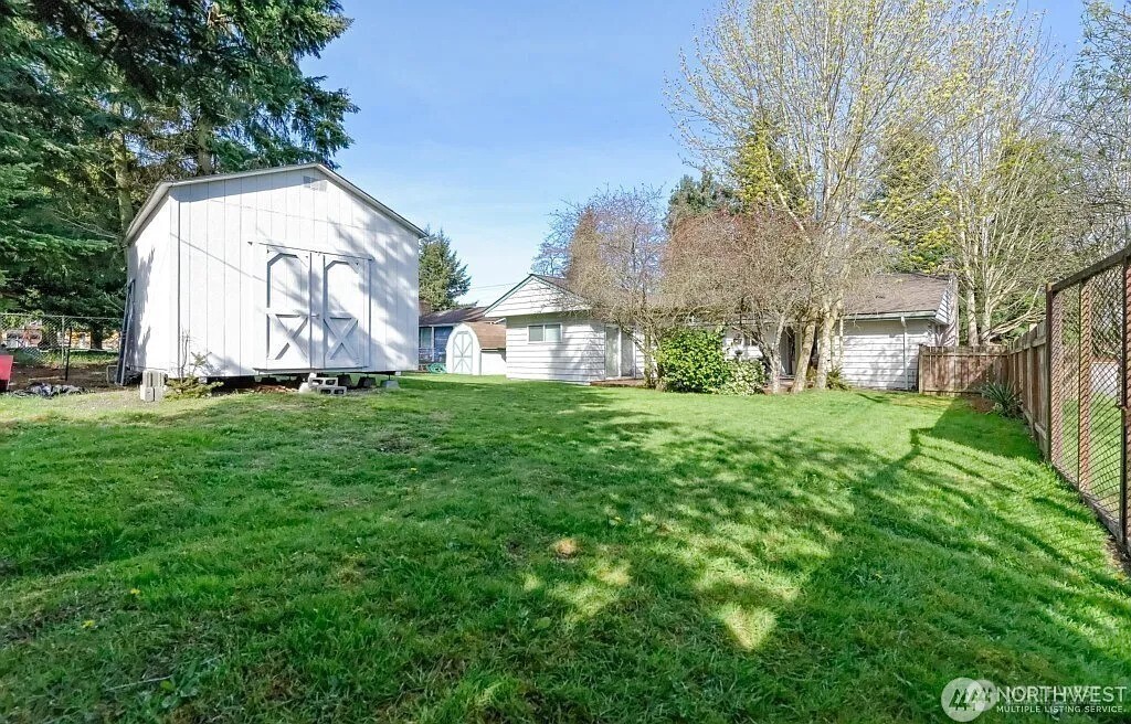 10221 132nd Ave Ne Property Photo 2