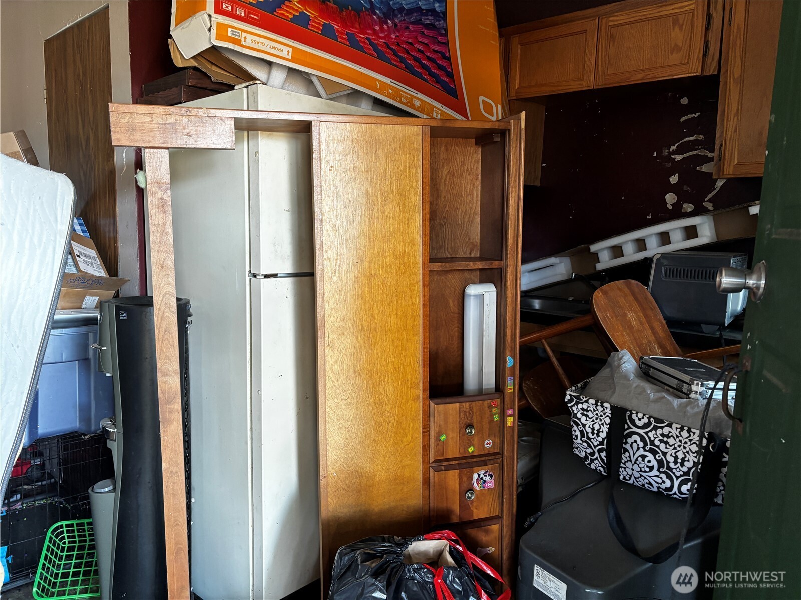 16926 Canal Road Property Photo 8