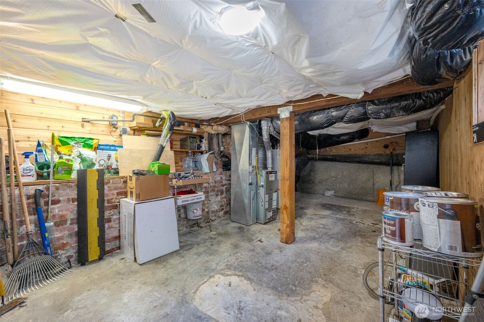 2614 E John Street Property Photo 14