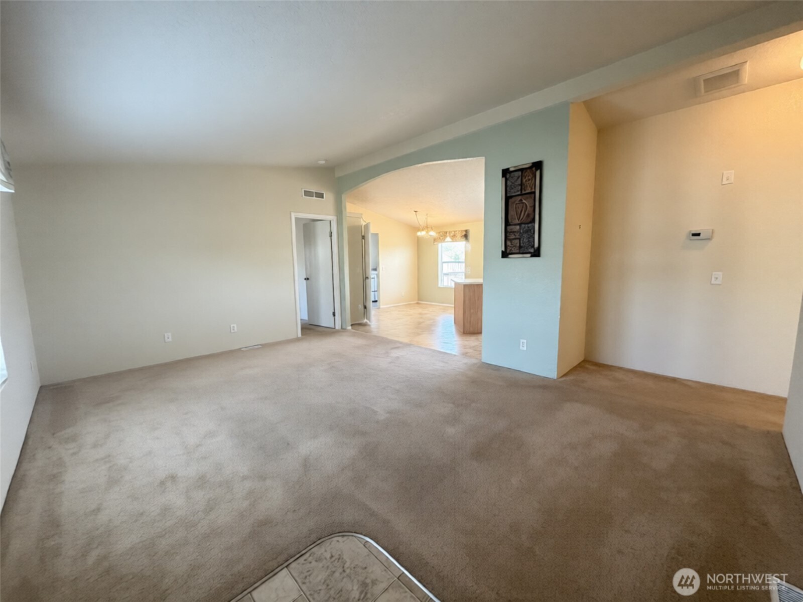 804 Rambling Road Property Photo 8
