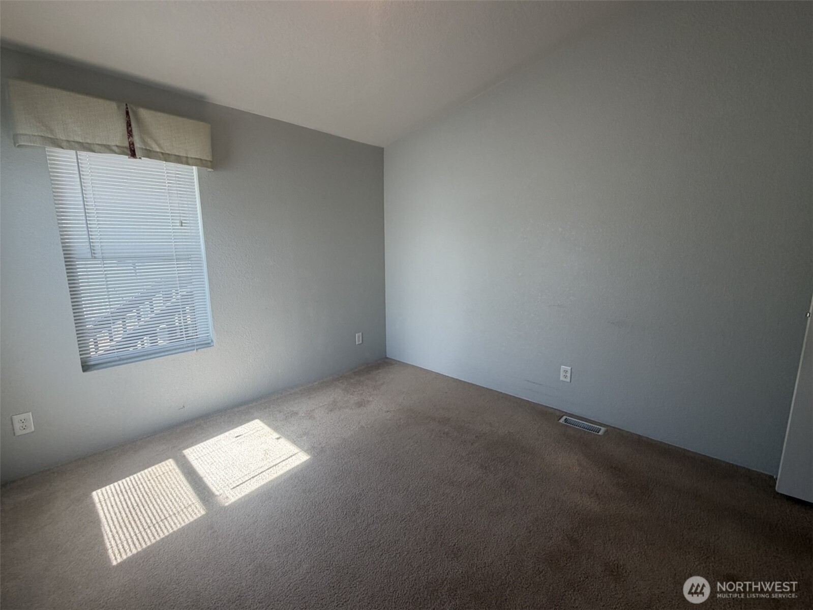 804 Rambling Road Property Photo 29